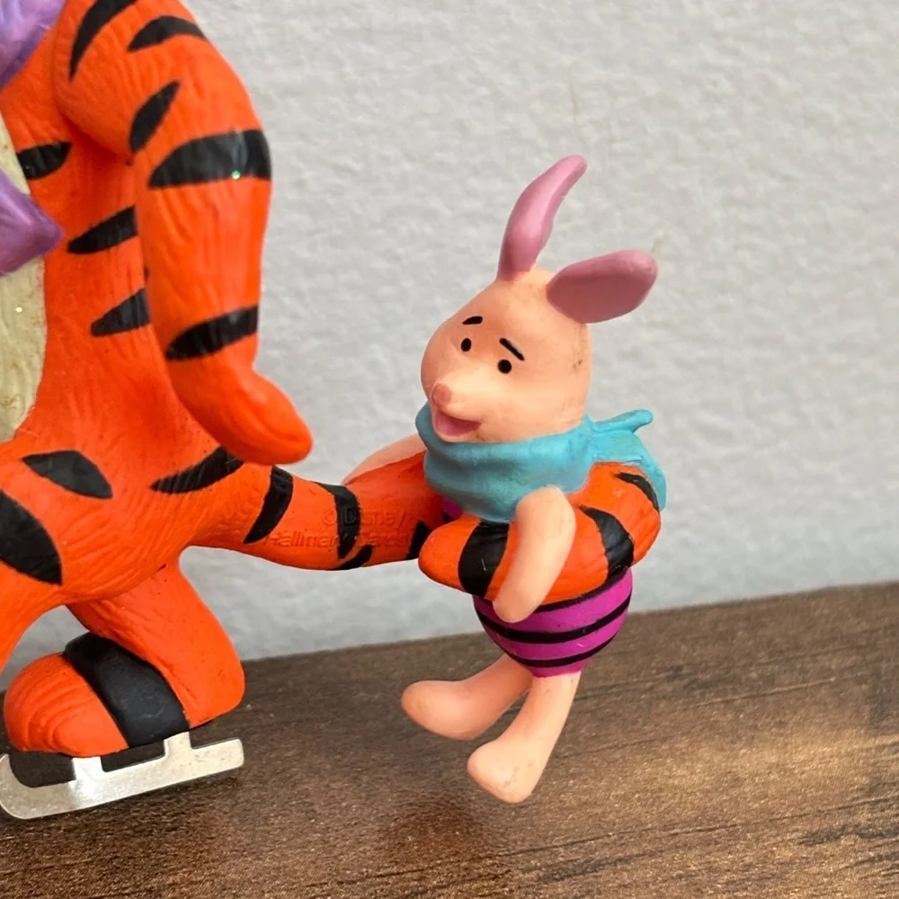 Vintage HALLMARK Keepsake 1993 TIGGER PIGLET Winnie The Pooh CHRISTMAS ORNAMENT